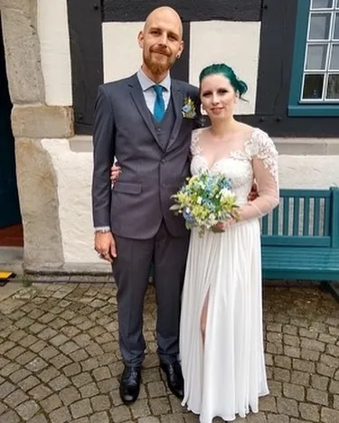 Wedding couple look 2
