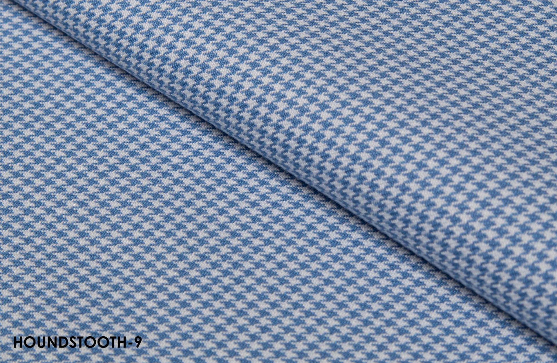 HOUNDSTOOTH9 FOLD SHOT